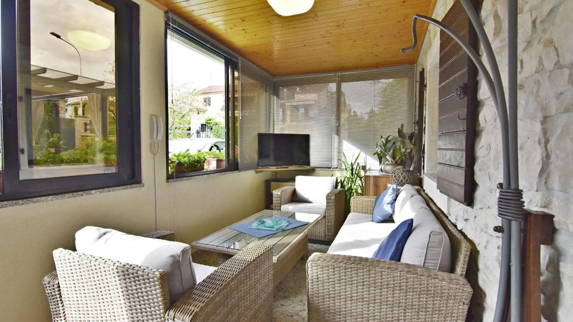 Apartments With A Parking Space Umag - 22722 Croatia